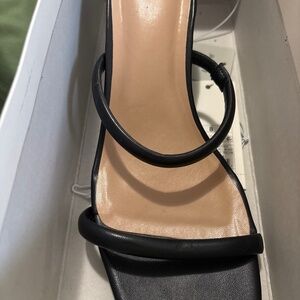Black sandal heels